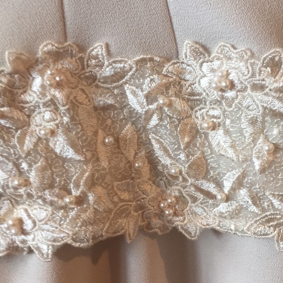 Long evening dress. - Picture 3 of 3